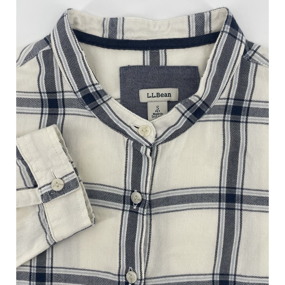 L.L.Bean Plaid Shirt Women S Petite Cream Navy Check Pockets Casual Classic